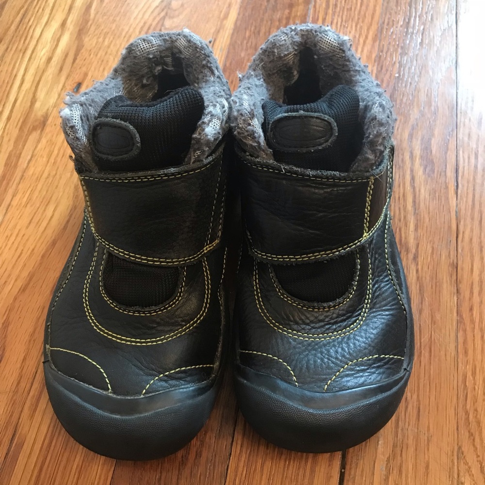 Keen boys Koontenay waterproof boots